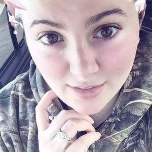 Meet your Posher, Stacy